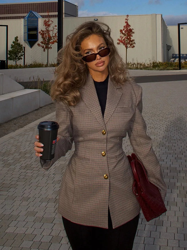 Solveira | Fitted Checked Blazer