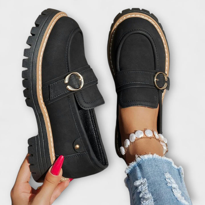 Casual Moccasins With A Rounded Toe