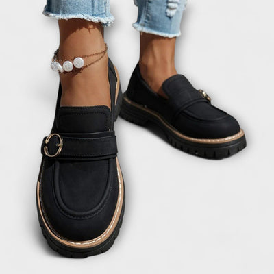 Casual Moccasins With A Rounded Toe