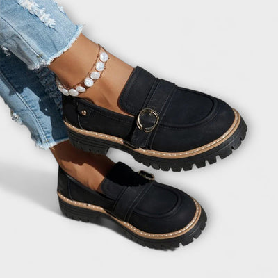 Casual Moccasins With A Rounded Toe