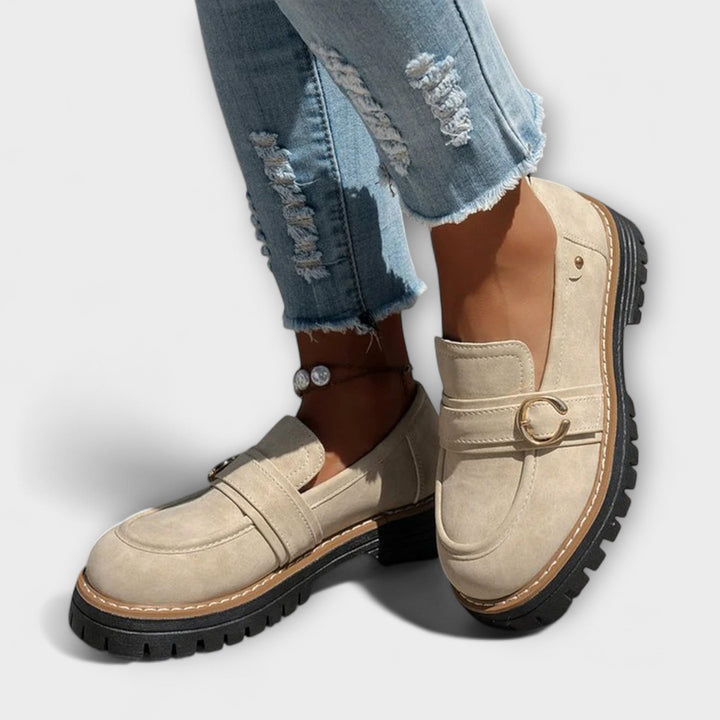 Casual Moccasins With A Rounded Toe