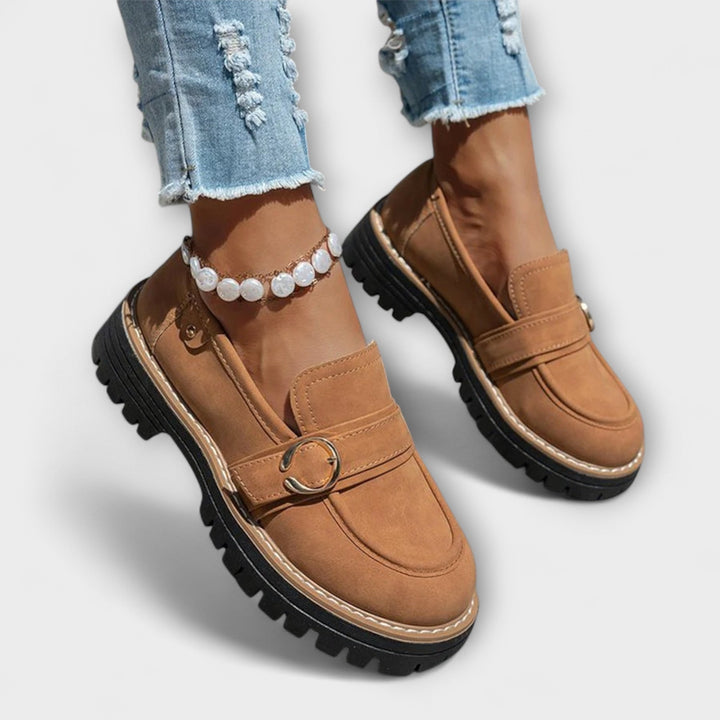 Casual Moccasins With A Rounded Toe